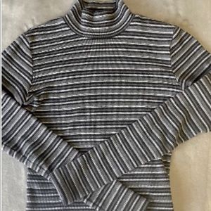 Brandy Melville turtleneck top